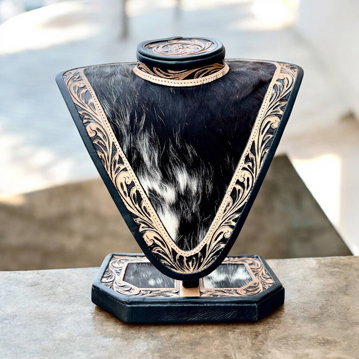 Deluxe black tooled & cowhide necklace display 